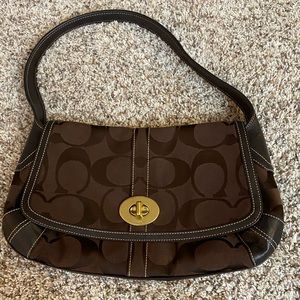Coach- brown shoulder bag - Like new !!